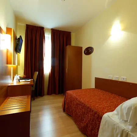 Delle Rose - Malpensa فندق أوليجّ