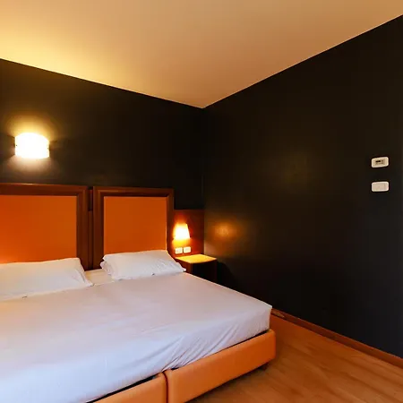 Delle Rose - Malpensa فندق 4*