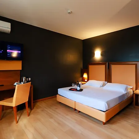 فندق Delle Rose - Malpensa أوليجّ