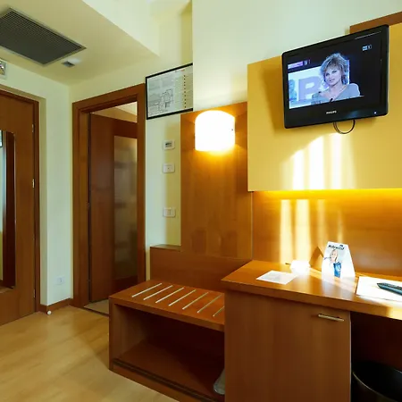 فندق Delle Rose - Malpensa 4*