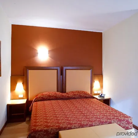 Delle Rose - Malpensa Hotel Oleggio